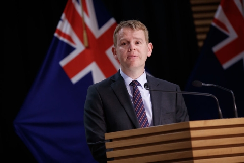 PM Chris Hipkins speaking from the Beehive Theatrette Lecturn. Photo by Lynn Grieveson for The Kaka.