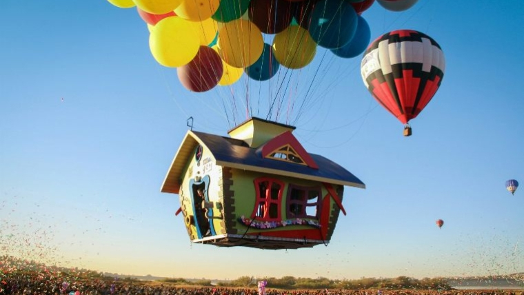 flying house