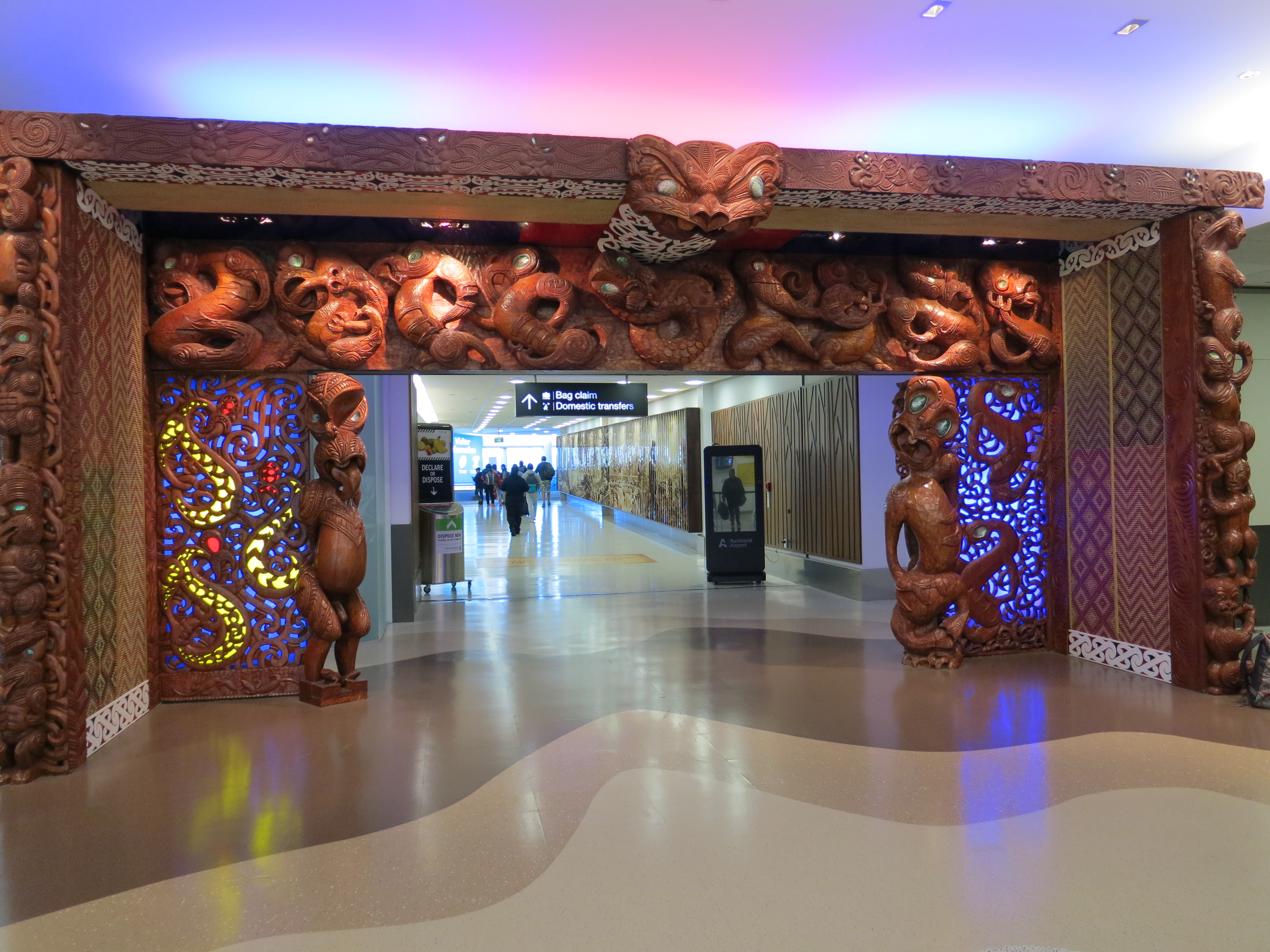 Auckland airport arrivals