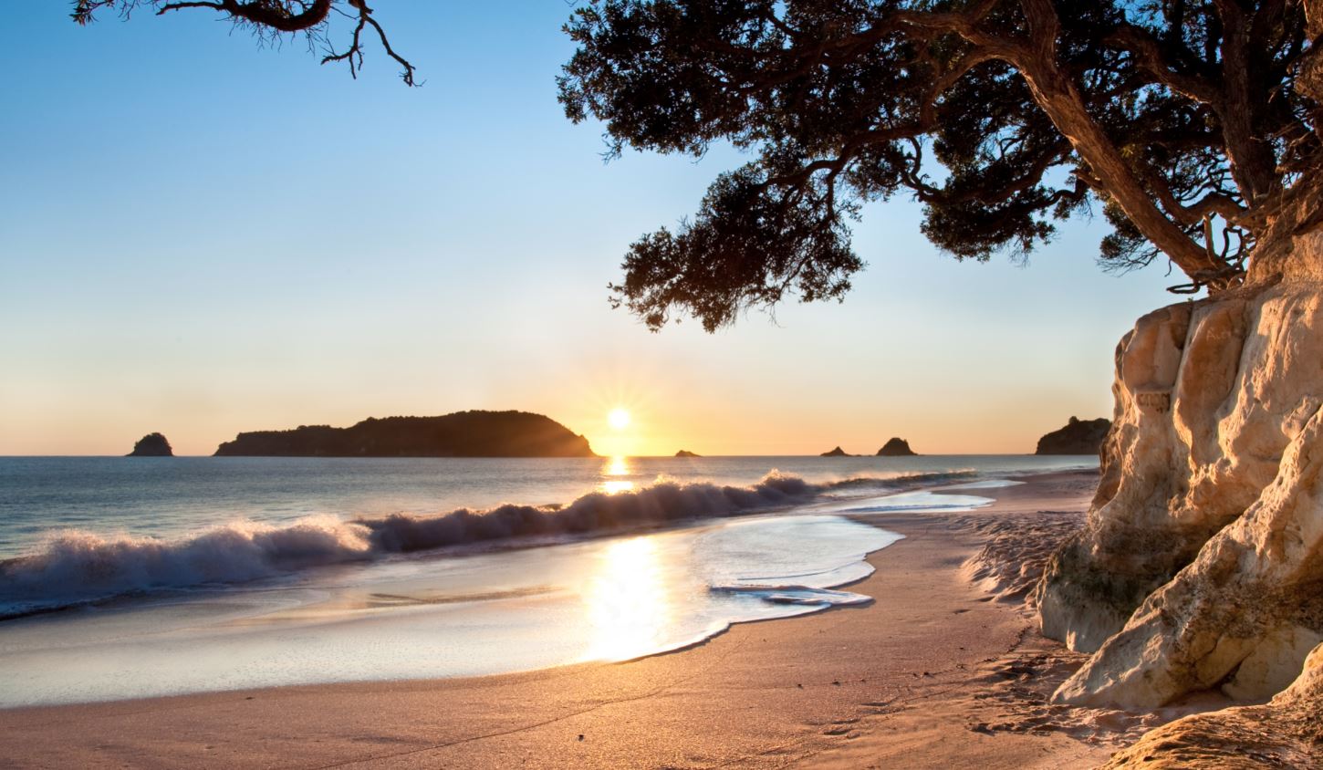 Sunrise at Hahei beach, Coromandel