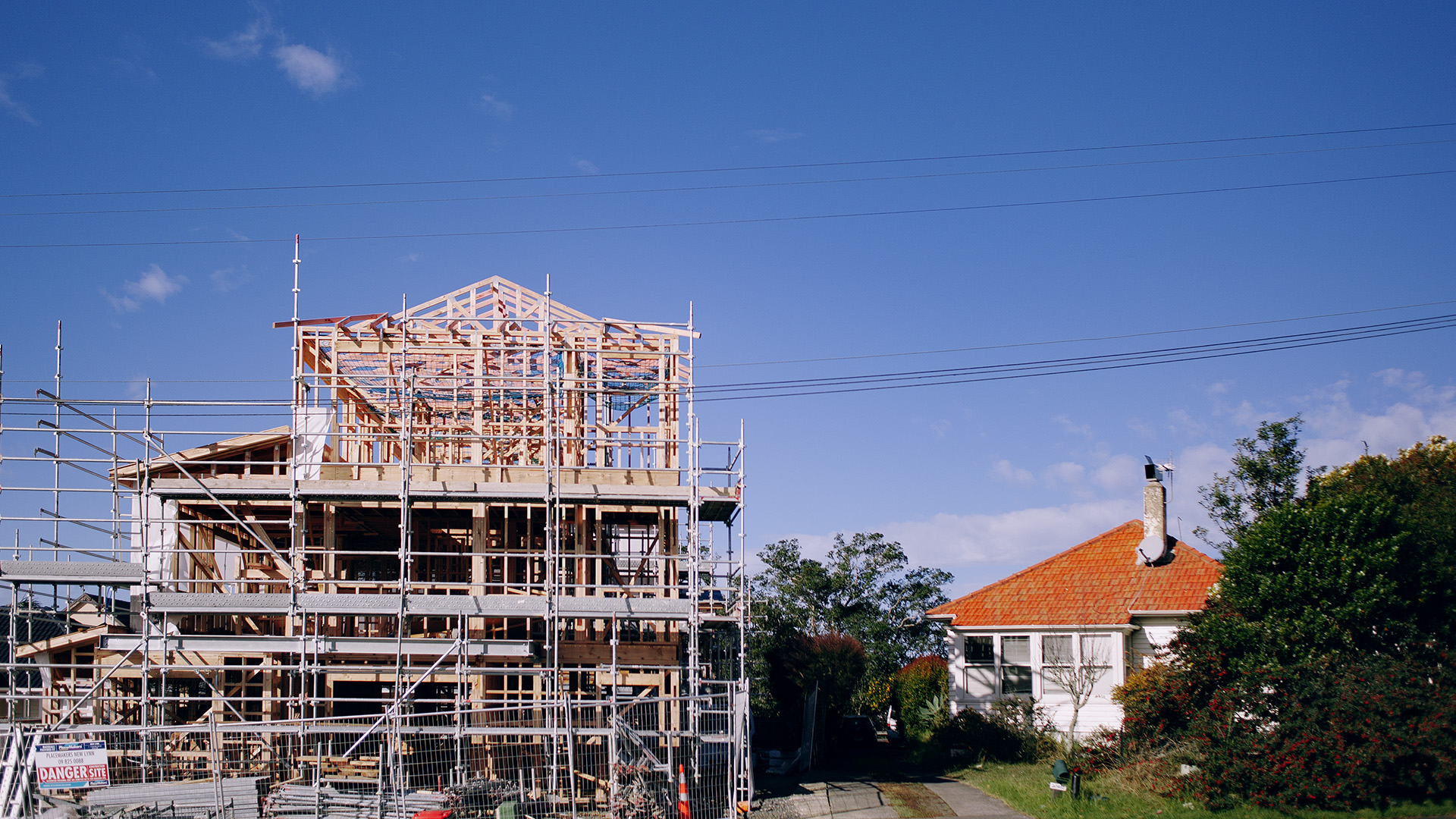 Medium-density builds (left) began to replace 1950s-era state homes (right) in Mt Roskill in 2018 after the Unitary Plan was passed. 