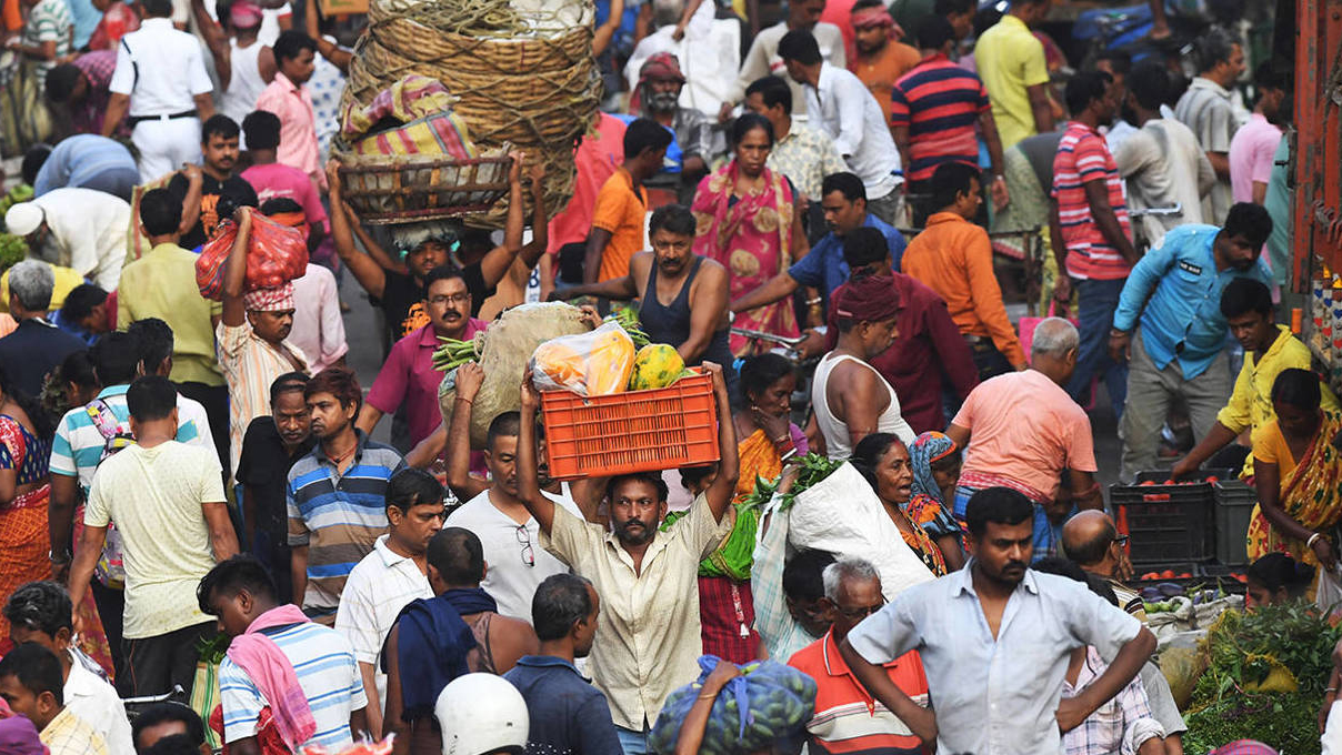 India crowd scene