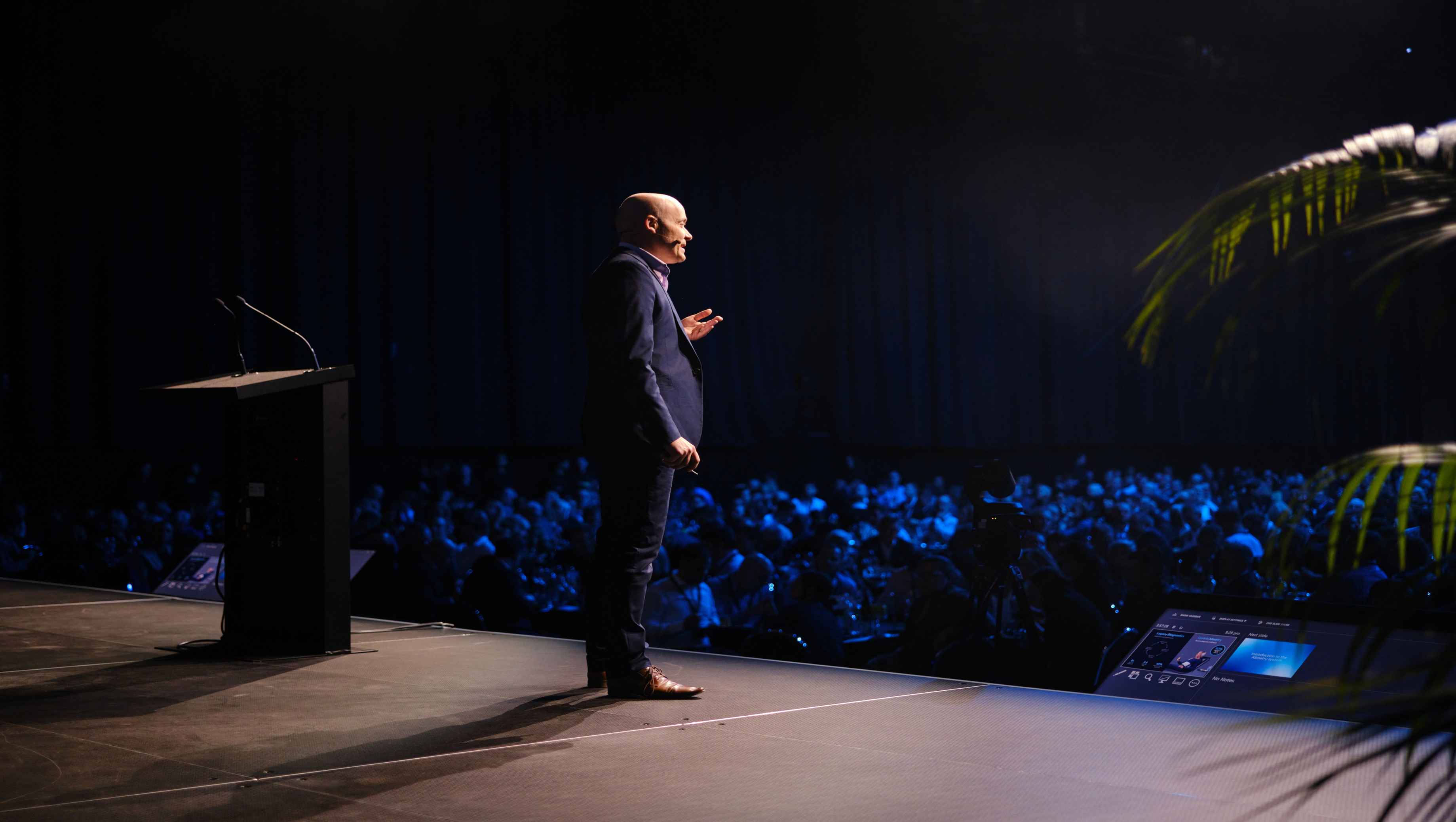 Alimetry start-up co-founder Professor Greg O'Grady pitches his company for investment.