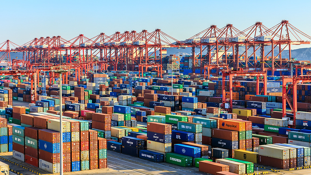 containers in Shanghai port