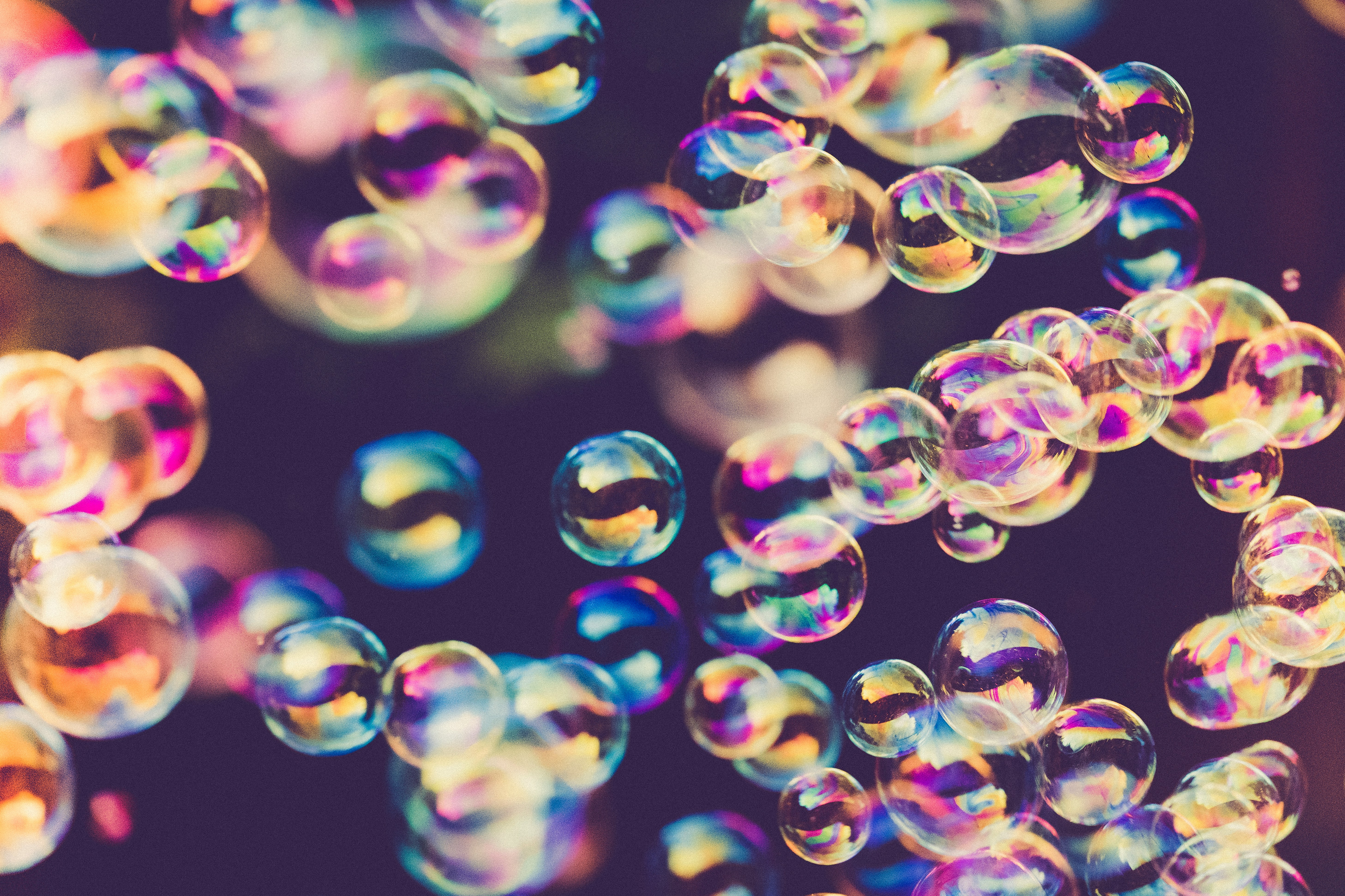 From Amsterdam to Australia; has a sharemarket bubble popped again ...