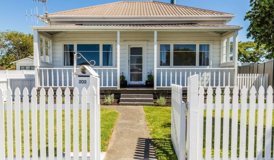 Overall sales rate of 45 at Bayleys' latest auctions interest.co.nz