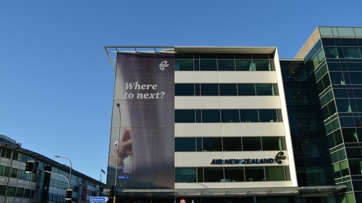 https://www.interest.co.nz/sites/default/files/feature_images/airnz2-mar20.jpg