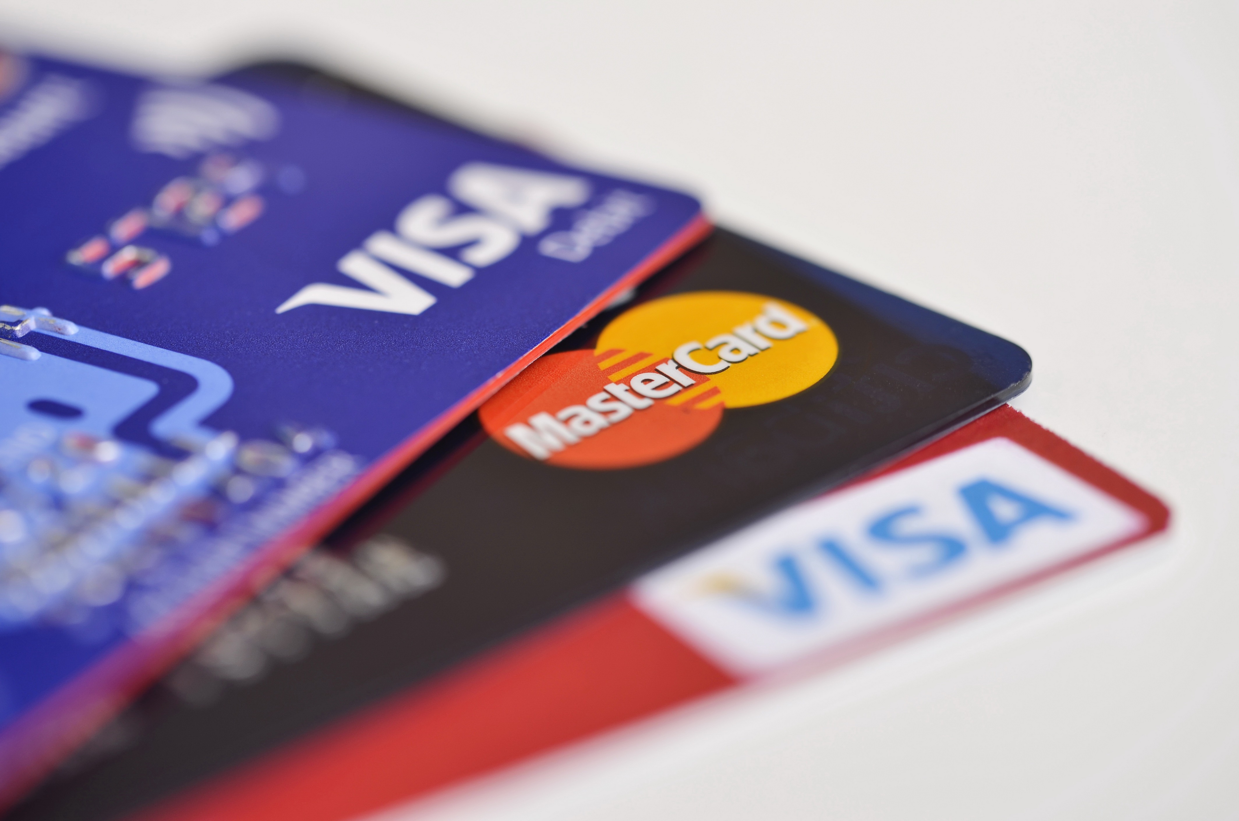 Visa making. Банковская карта. Visa MASTERCARD. Карты виза и Мастеркард. Кредитная карта.