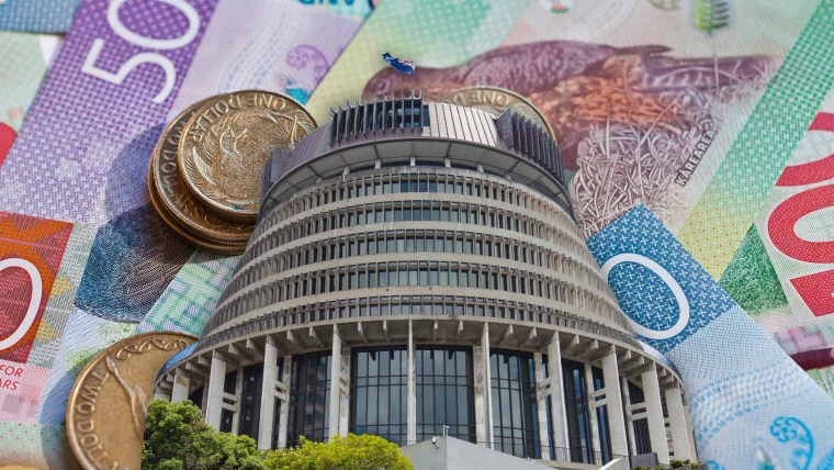 A composite image of New Zealand money overlayed with Parliament.
