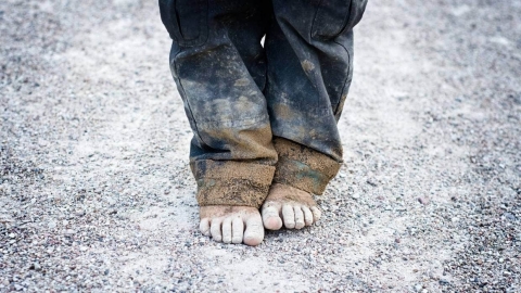 child in poverty