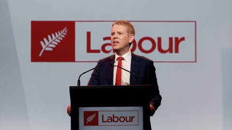 Chris Hipkins makes a speech