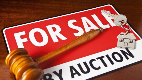 for sale by auction sign