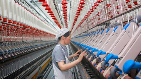 Chinese loom worker