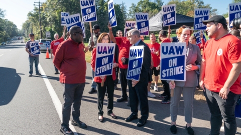 UAW picket line