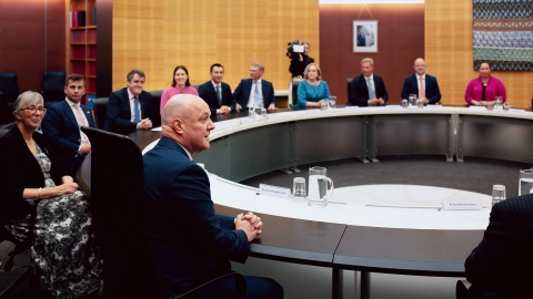 Christopher Luxon chairs his first Cabinet meeting as Prime Minister