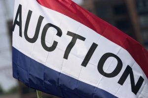 Auction flag