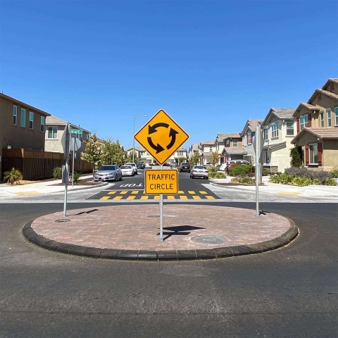 Housing roundabout