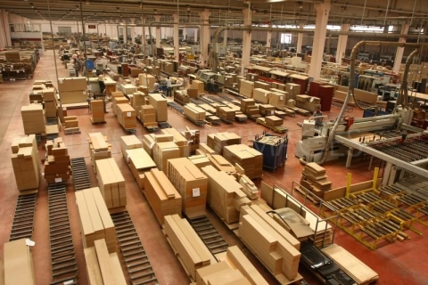 China wood furniture factory