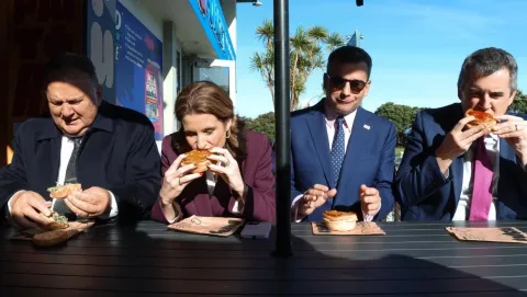 Pie eaters