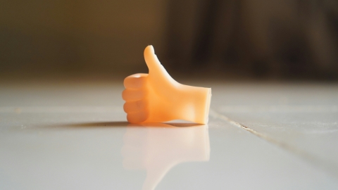 thumbs up